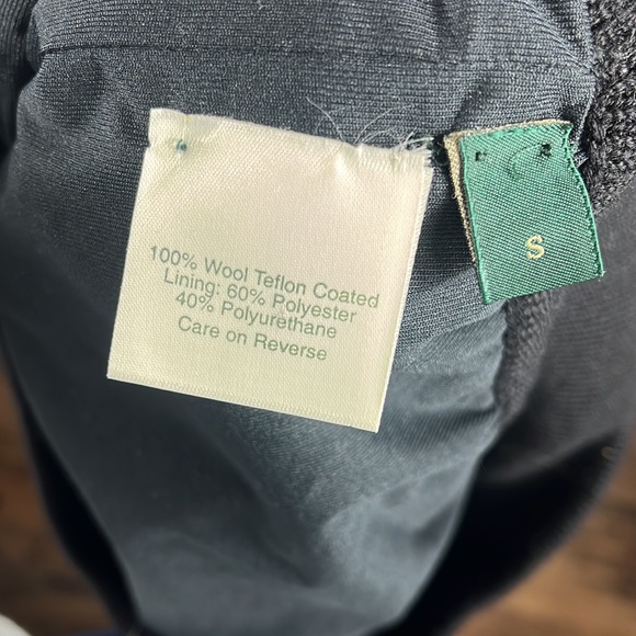 Holland & Holland London Luxury Hunting Crewneck Guide Sweater in Coated Wool. - Picture 8 of 9